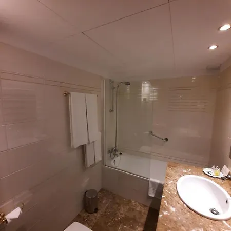 Edelweiss Hotel 3*