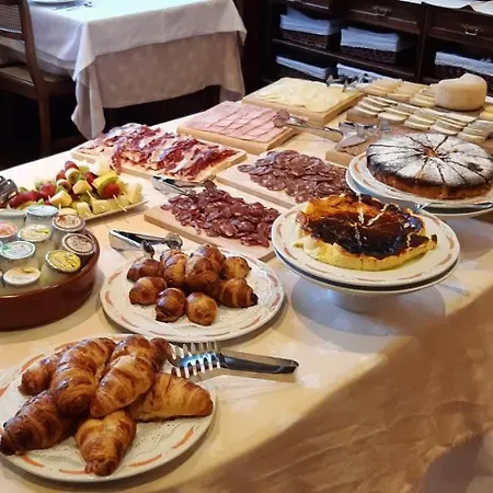 Edelweiss Hotel 3*