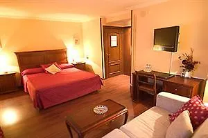 Edelweiss 3* Camprodon